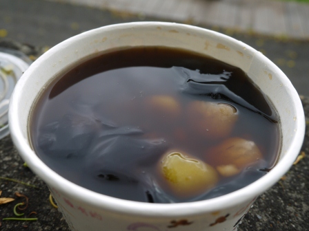 1372119219-214360571 北屯-新凍嫩仙草 木柴熬煮12小時 好吃