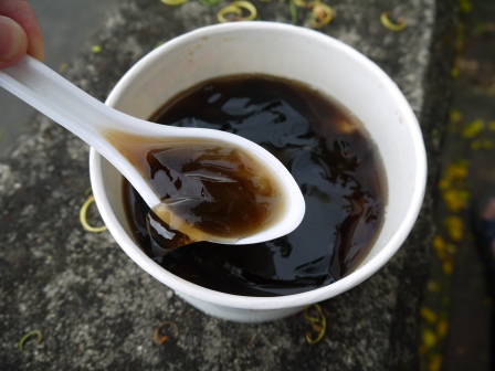 1372119252-1375234932 北屯-新凍嫩仙草 木柴熬煮12小時 好吃