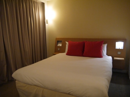 1373378100-2141556929 Edinburgh-Novotel Edinburgh Park果真過境旅館就是這麼簡單(2013英法德三國四城快速通過之20)