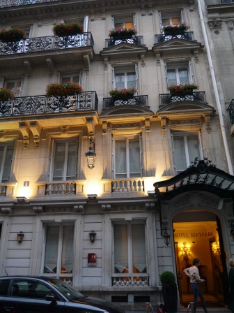 1373473204-236966922 Paris-Hotel Mayfair停留在百年巴黎小酒店(2013英法德三國四城快速通過之13)