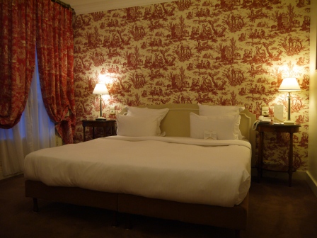 1373473209-197244647 Paris-Hotel Mayfair停留在百年巴黎小酒店(2013英法德三國四城快速通過之13)