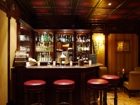 1373473218-1660071135 Paris-Hotel Mayfair停留在百年巴黎小酒店(2013英法德三國四城快速通過之13)