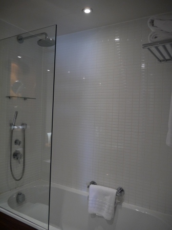 1373559635-2680924189 Edinburgh-Fraser Suites位於老城中心的優雅的小酒店(2013英法德三國四城快速通過之18)　