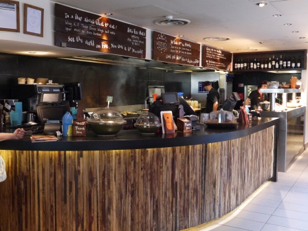 1373636392-1574943332 Windsor-Nando's烤雞連鎖店(2013英法德三國四城快速通過之6)