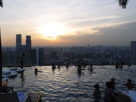 1373689797-427081206 Singapore-Marina Bay Sands Infinity Pool金沙酒店57樓無邊際游泳池
