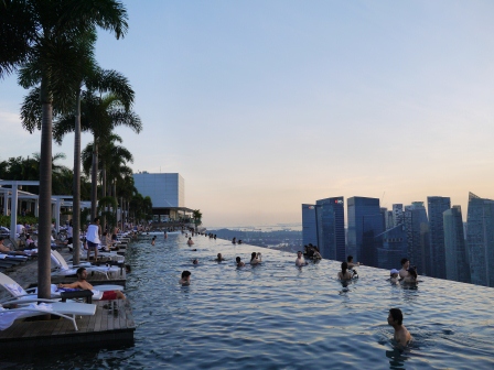 1373689799-904792803 Singapore-Marina Bay Sands Infinity Pool金沙酒店57樓無邊際游泳池