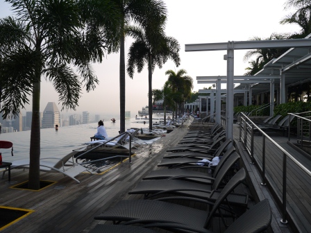 1373689808-2155710953 Singapore-Marina Bay Sands Infinity Pool金沙酒店57樓無邊際游泳池