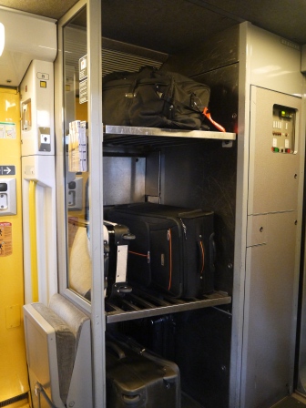 1373794761-2767630741 London-Eurostar倫敦巴黎歐洲之星初體驗 一點都不夢幻的火車行(2013英法德三國四城快速通過之12)