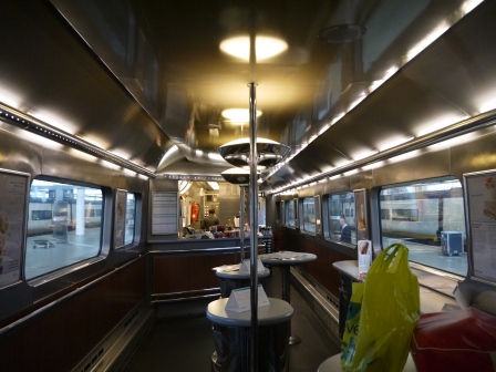 1373794765-362374182 London-Eurostar倫敦巴黎歐洲之星初體驗 一點都不夢幻的火車行(2013英法德三國四城快速通過之12)