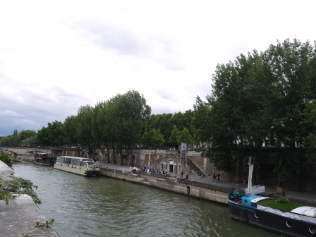 1373903841-3917202735 Paris-塞納河邊享受Le Flore en l'Ile 冰淇淋&愛情鎖橋(2013英法德三國四城快速通過之16)