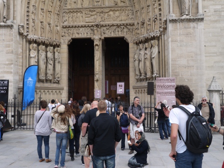 1375189935-2930276293 Paris-聖母院 有鐘樓怪人?(2013英法德三國四城快速通過之15)