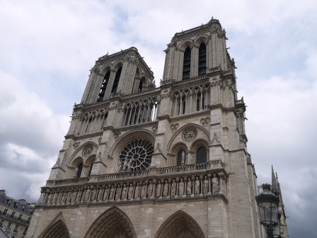1375189936-4237140850 Paris-聖母院 有鐘樓怪人?(2013英法德三國四城快速通過之15)