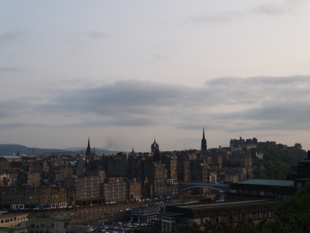 1375541286-1397061757 Edinburgh-世界文化遺產愛丁堡之天際線Calton Hill(2013英法德三國四城快速通過之22)