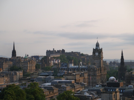 1375541288-3591535381 Edinburgh-世界文化遺產愛丁堡之天際線Calton Hill(2013英法德三國四城快速通過之22)