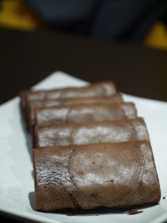 1377773664-3240767426 新竹-星巴克法式薄餅 薄酥香不過熱量太高!!