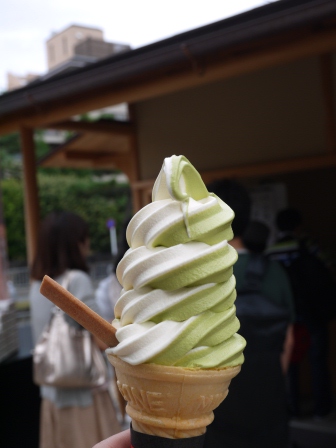 1379155863-450246669 Kyoto京ぱあむ冰淇淋香醇綿密好吃好吃&YOJIYAよーじやカフェ吸油面紙