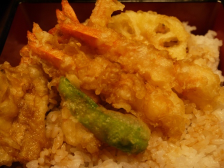 1379558993-3653778835 Kyoto-がんこ頑固 三条本店 傳統壽司美味