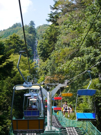 1380793073-2507246777 Takaosan-高尾山リフトLift 徜徉優游去爬山