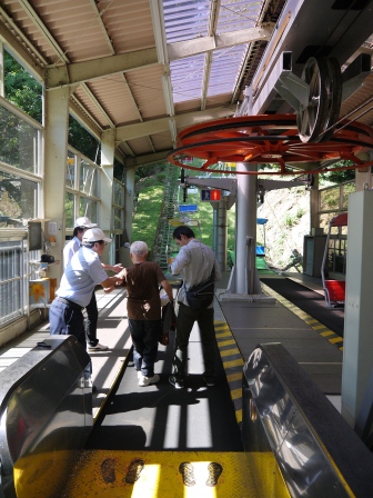 1380793079-1160760191 Takaosan-高尾山リフトLift 徜徉優游去爬山
