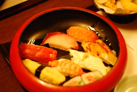 1380890549-2562661749 Kyoto-がんこ頑固 三条本店 傳統壽司美味