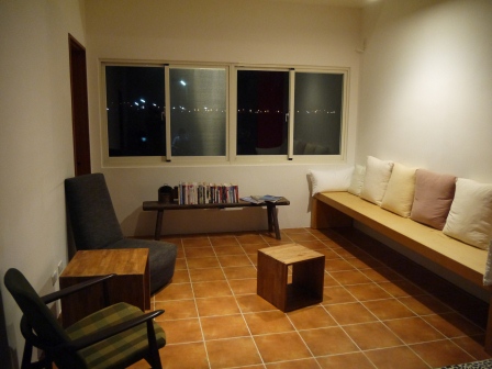 1381304819-4040117642 頭城-合盛66 田中央白色小屋內的輕鬆 這民宿一定要推薦