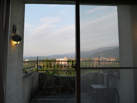 1381304835-1810048312 頭城-合盛66 田中央白色小屋內的輕鬆 這民宿一定要推薦
