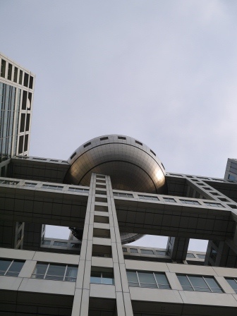 1382942366-7835742 Odaiba-台場真有趣 走不透之一(百合海鷗號/自由女神/彩虹大橋/Aqua City/富士電視台)