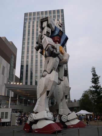 1383200618-3428179815 Odaiba-台場真有趣 走不透之二(鋼彈/汽車博物館/Venus City/摩天輪)
