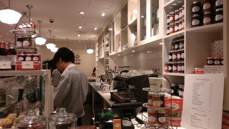 1383565199-2908958739 Shinjuku-Sarabeth's紐約的早餐女王 紐約第一名甜點店 東京也有了