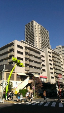 1383971832-336996837 Daiganyama-書店怎麼可以這麼美 代官山的蔦屋書店