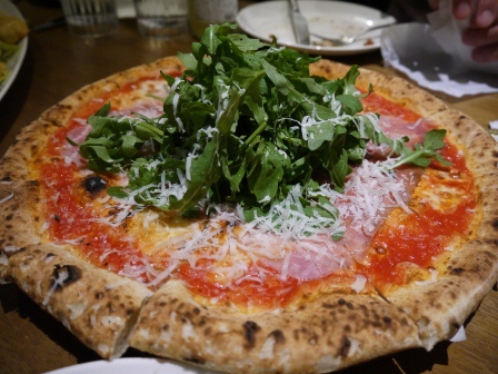1384953183-1672974992 松山-Pizzeria Oggi拿坡里認證 好好吃的窯烤披薩