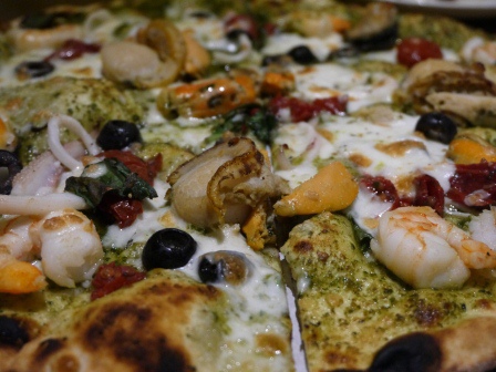 1384953183-852588857 松山-Pizzeria Oggi拿坡里認證 好好吃的窯烤披薩