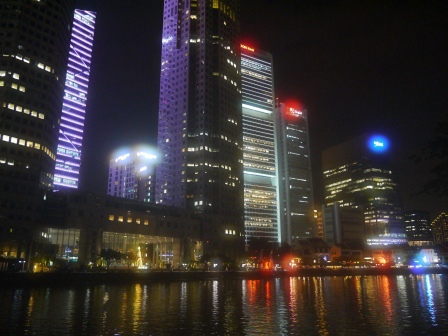 1385905363-1370077259 Singapore-五星級酒店五星級強度的冷氣 冷到感冒的Fullerton Hotel