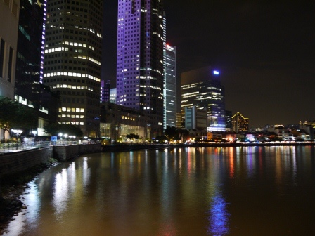 1385905377-743470135 Singapore-五星級酒店五星級強度的冷氣 冷到感冒的Fullerton Hotel