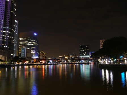 1385905381-4070328967 Singapore-五星級酒店五星級強度的冷氣 冷到感冒的Fullerton Hotel
