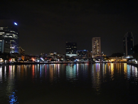 1385905383-718423771 Singapore-五星級酒店五星級強度的冷氣 冷到感冒的Fullerton Hotel