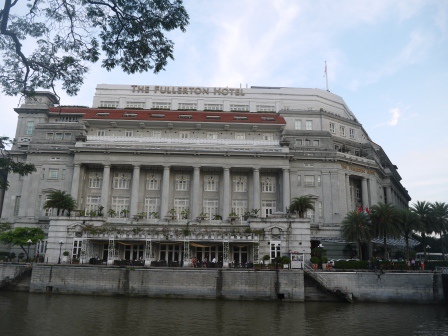 1385905408-816472219 Singapore-五星級酒店五星級強度的冷氣 冷到感冒的Fullerton Hotel