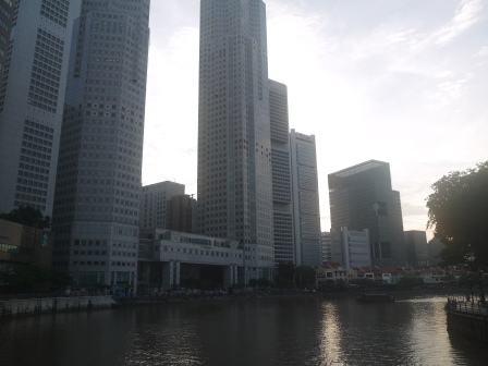 1385905411-3367179428 Singapore-五星級酒店五星級強度的冷氣 冷到感冒的Fullerton Hotel