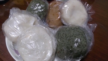 1386075900-1291203623 中壢-三角店客家菜包 中壢果真菜包聚集