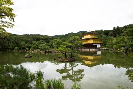 1386326918-115293289 Kyoto-金閣寺 金光閃閃瑞氣千條
