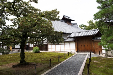 1386326920-17401726 Kyoto-金閣寺 金光閃閃瑞氣千條