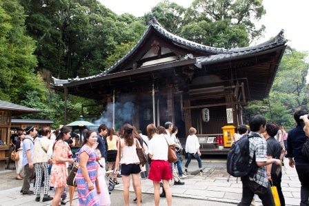 1386326921-50714022 Kyoto-金閣寺 金光閃閃瑞氣千條