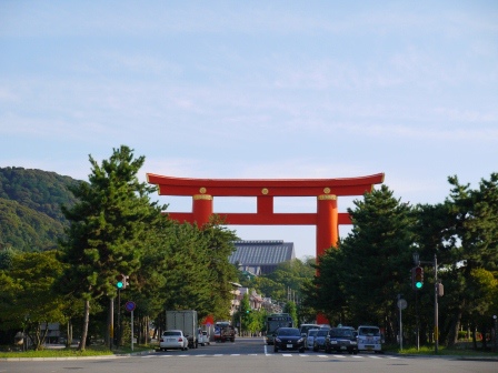 1386603013-2318990335 Kyoto-平安神宮 撇見大鳥居才停留的景點