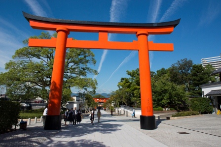 1386859947-1214904096 Kyoto-伏見稻禾神社 沒錯這是鬼打牆的鳥居集散地