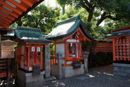 1386859954-1367458279 Kyoto-伏見稻禾神社 沒錯這是鬼打牆的鳥居集散地