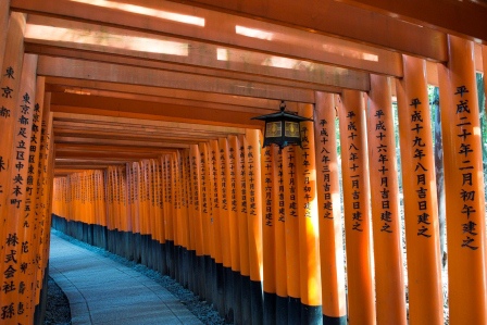1386859959-2023743298 Kyoto-伏見稻禾神社 沒錯這是鬼打牆的鳥居集散地