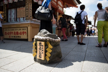 1387023624-616849109 Kyoto-清水寺 春天的櫻花秋天的紅葉冬天的白雪 清水寺的美麗