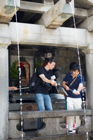 1387023631-192964014 Kyoto-清水寺 春天的櫻花秋天的紅葉冬天的白雪 清水寺的美麗