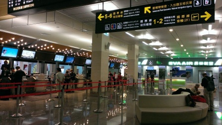 1388136288-588793960 2013最後飛行之Hello Kitty陪我飛東京