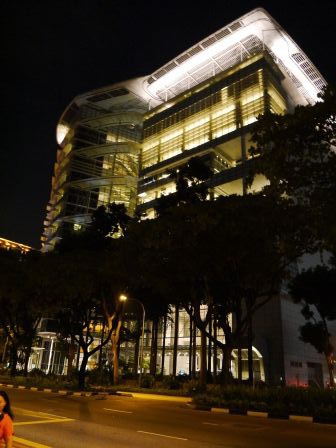 1389274771-4142160367 Singapore-圖書館裡的小吃Hanis英式Fish and Chips